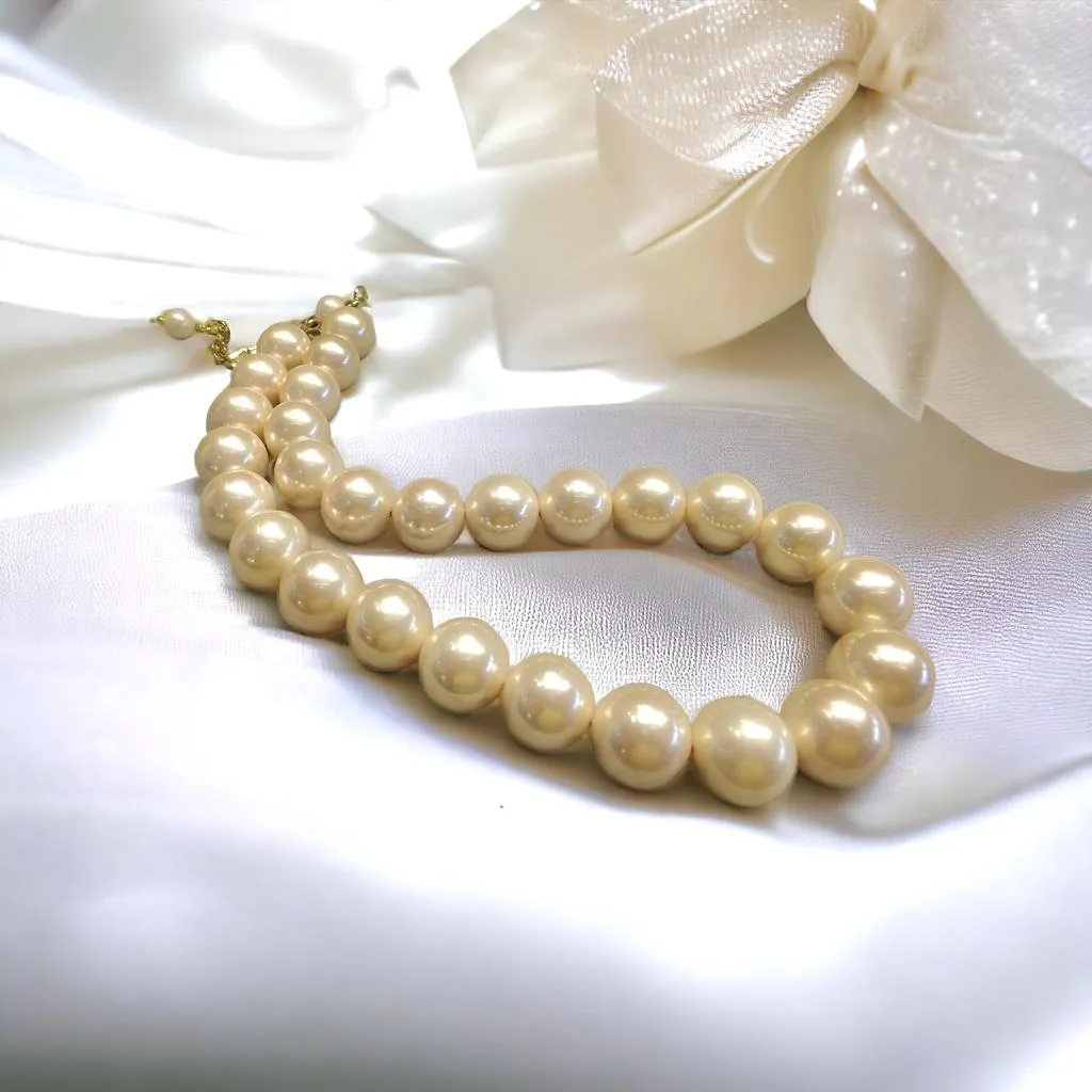 14 mm Large statement Blush Mother Of Pearl Necklace