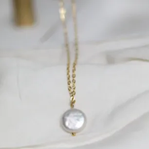 18K Gold-Filled Dainty Pearl necklace