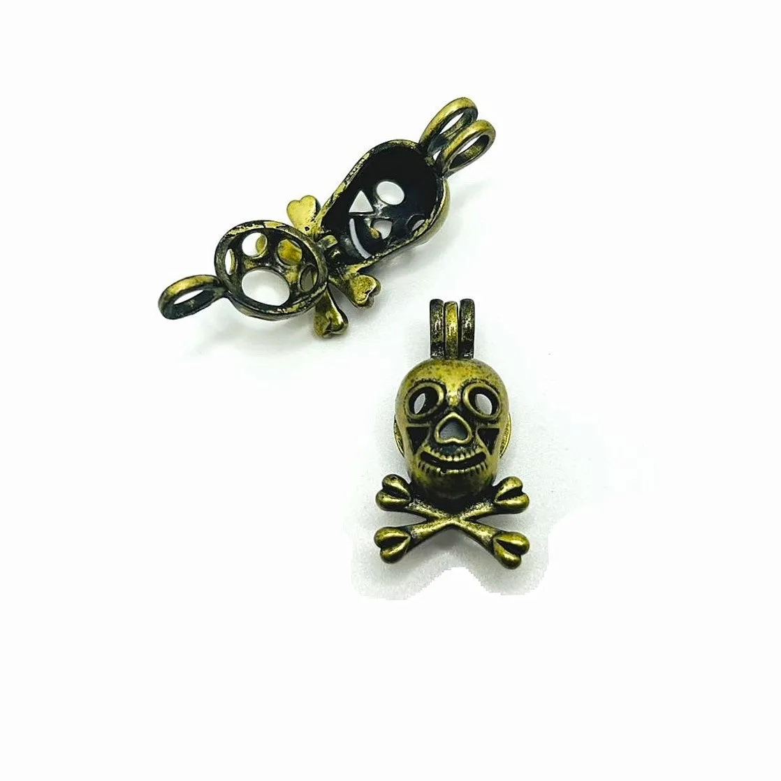 4 or 20 Pieces: Bronze Skull and Crossbones Bead Diffuser Lockets