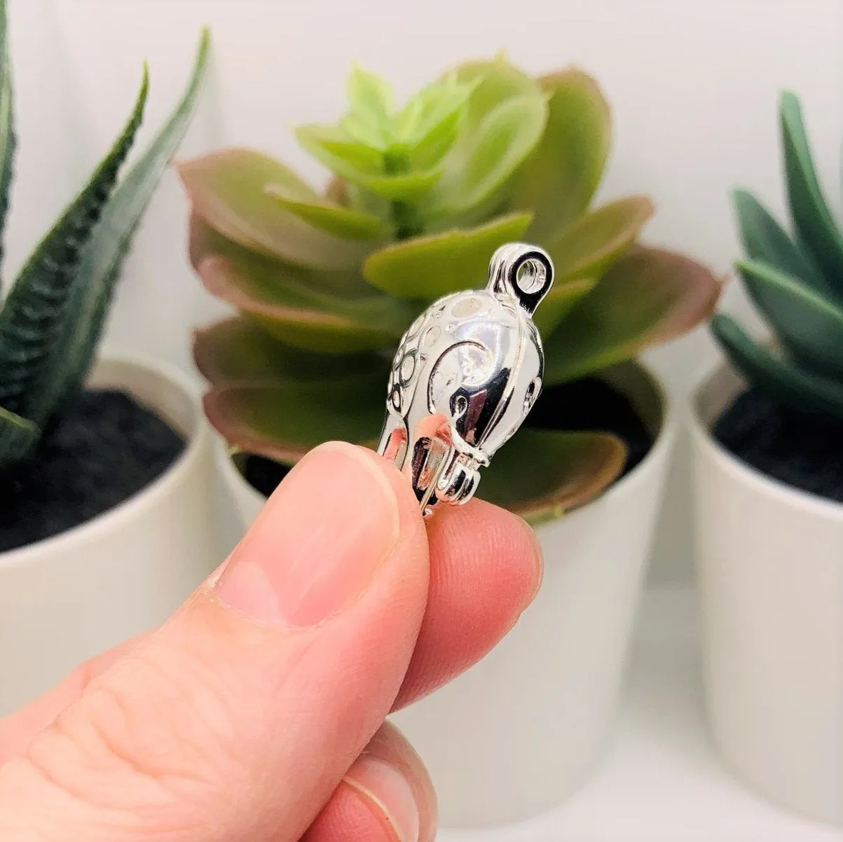 4 or 20 Pieces: Silver Plated Elephant Bead Diffuser Lockets