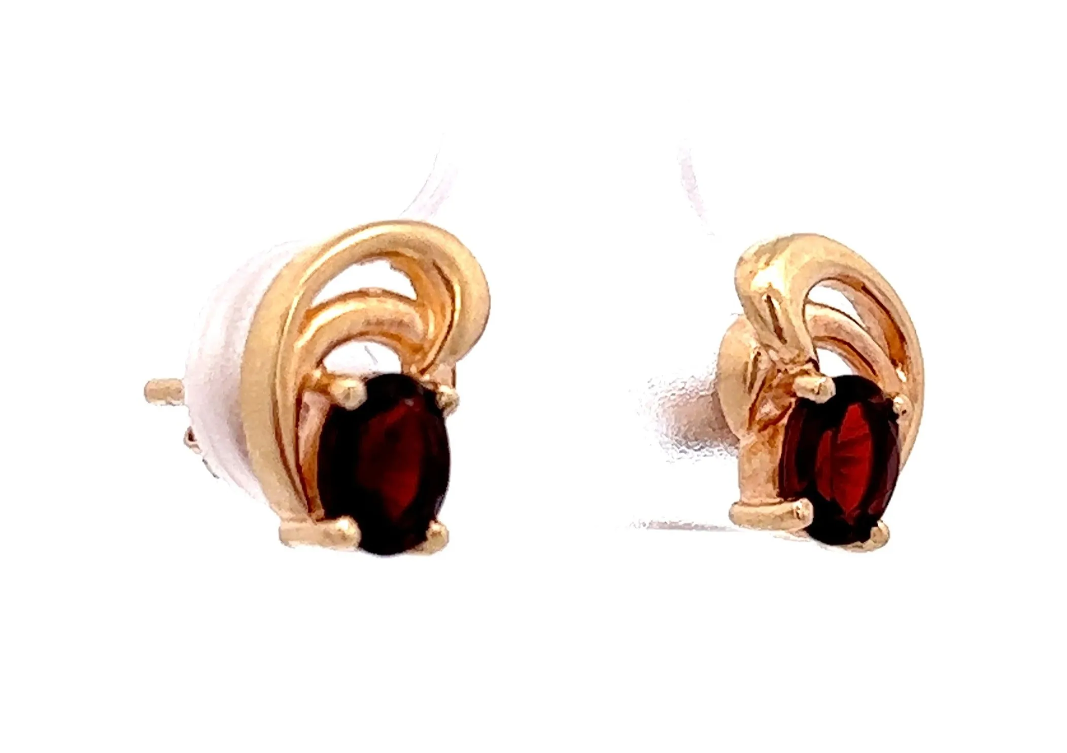 9ct Yellow Gold & Garnet Earrings
