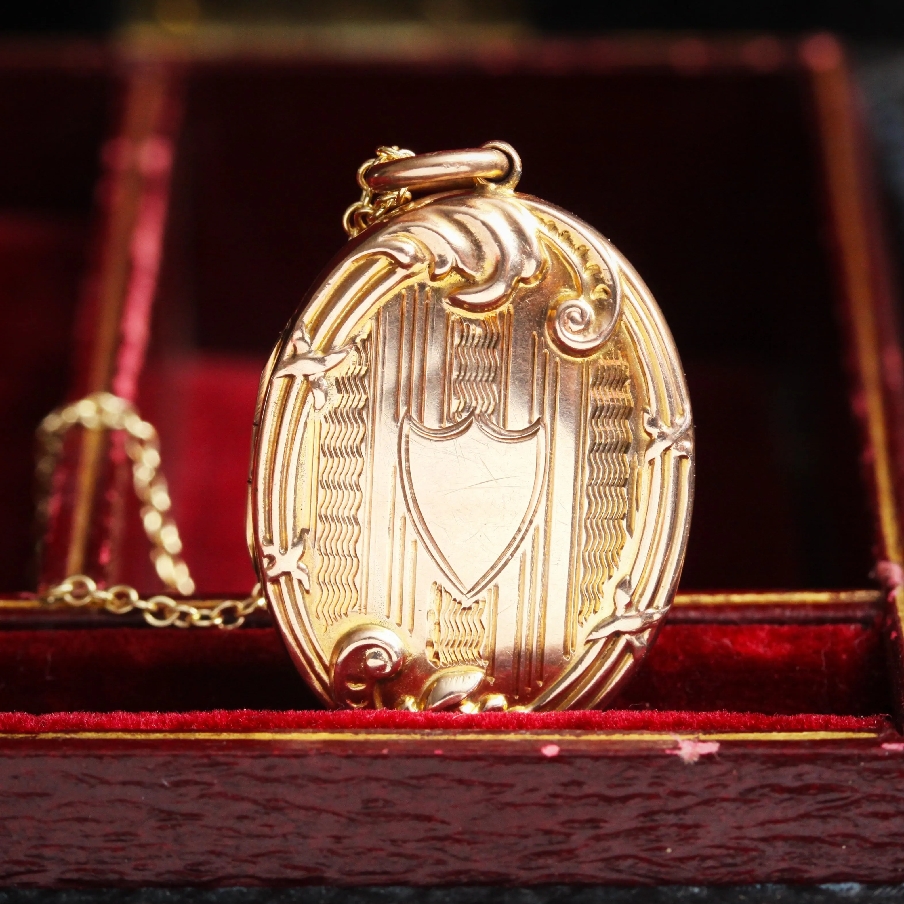 An Antique Edwardian Era Gold Locket