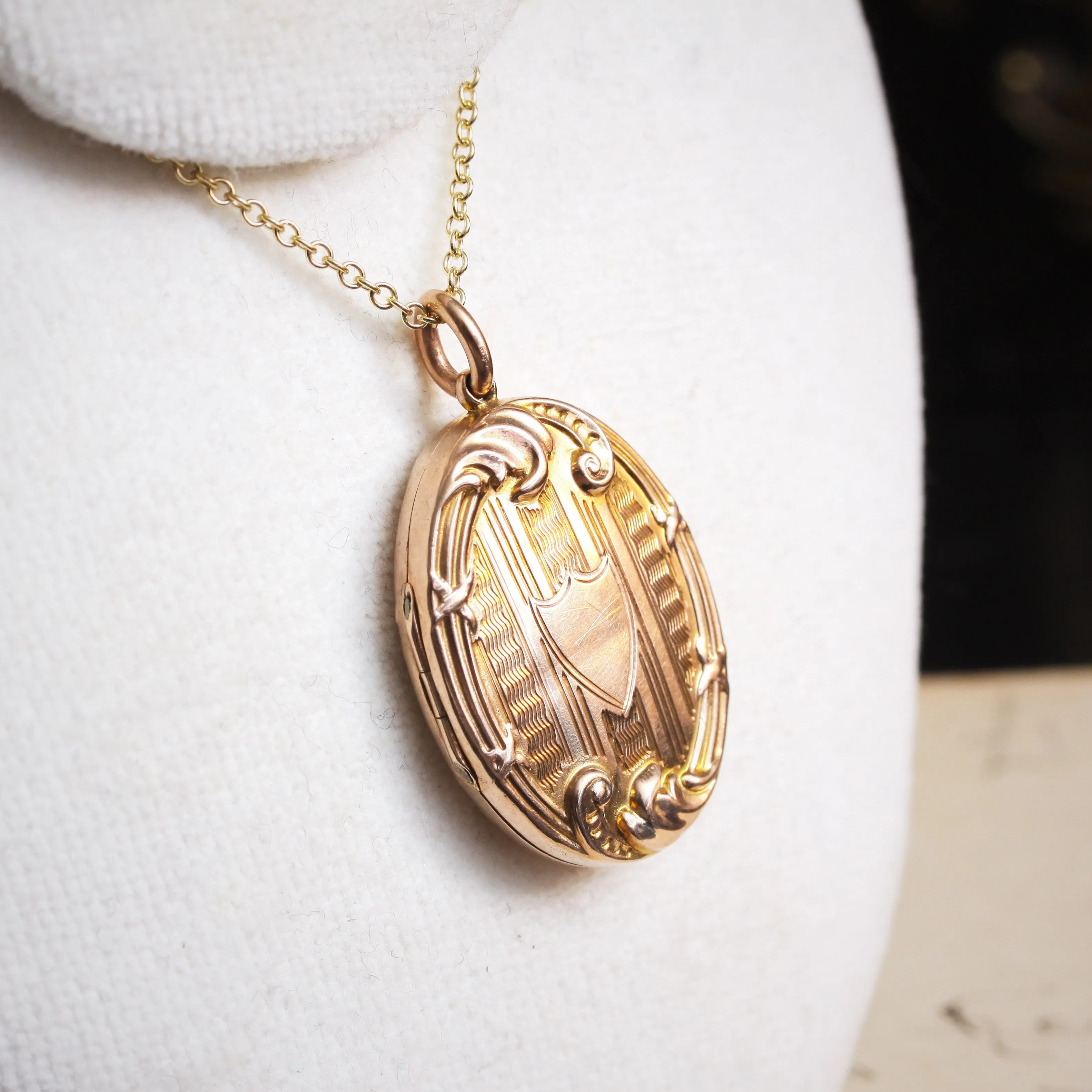 An Antique Edwardian Era Gold Locket