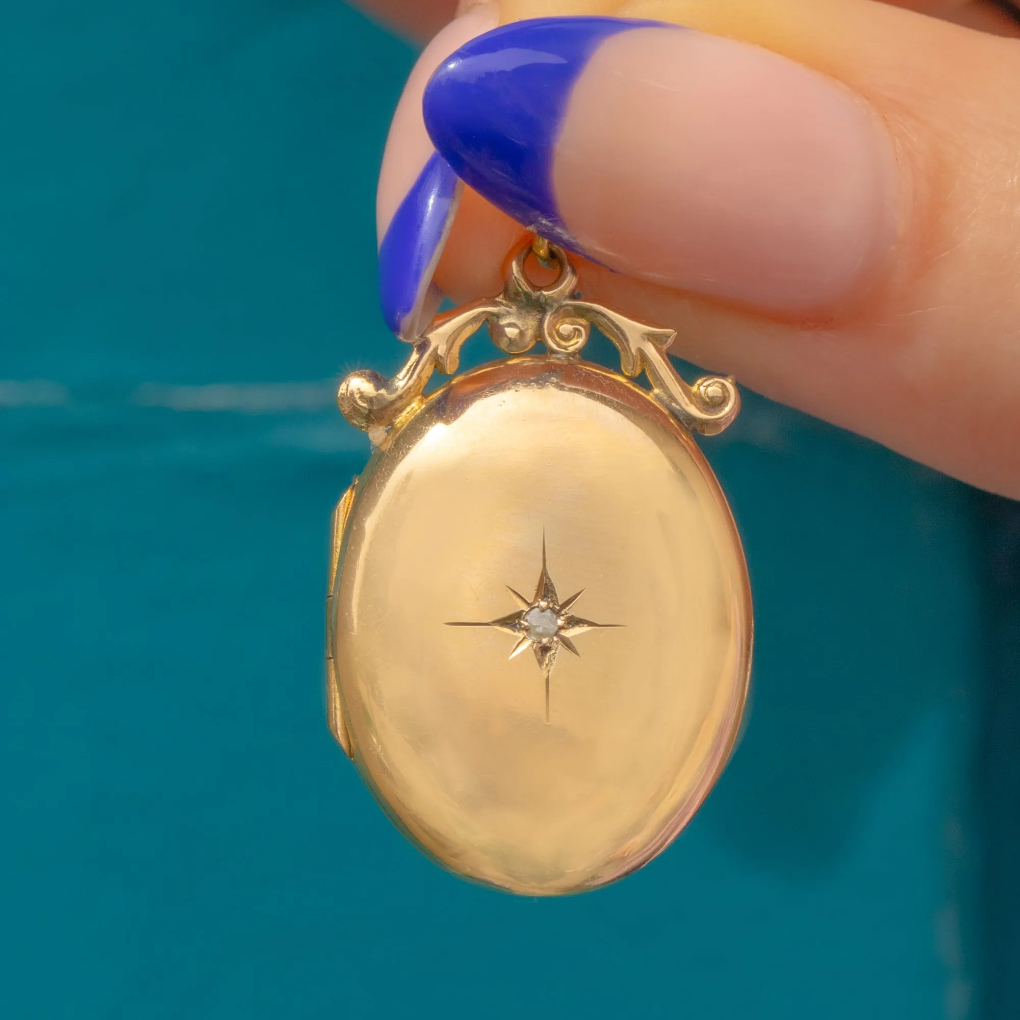Antique 9ct Gold Diamond Oval Locket