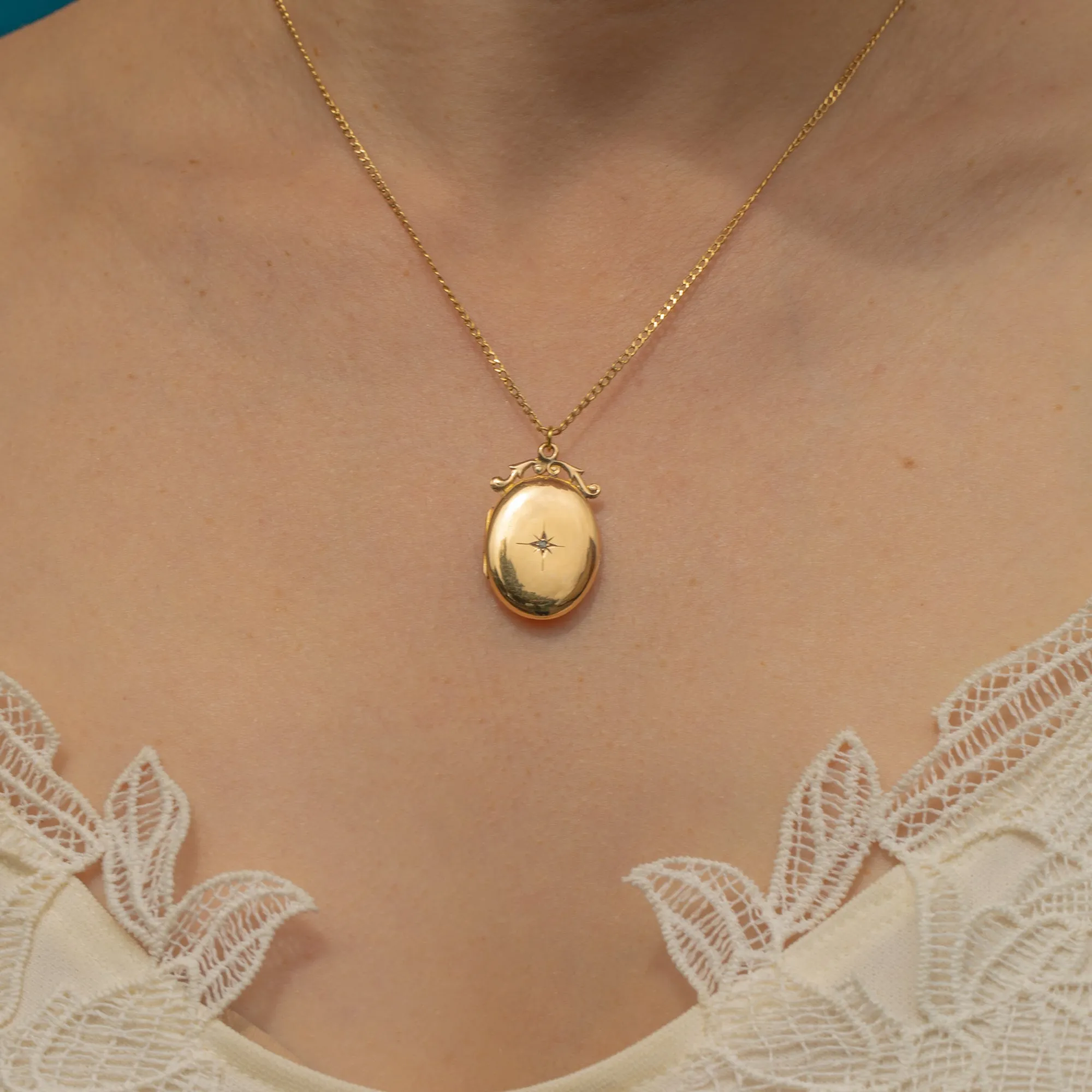 Antique 9ct Gold Diamond Oval Locket