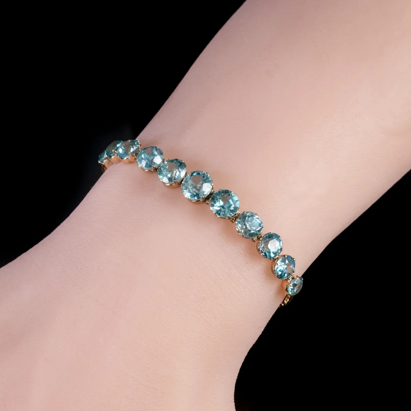 Antique Victorian Blue Zircon Bracelet 9Ct Rose Gold Circa 1900