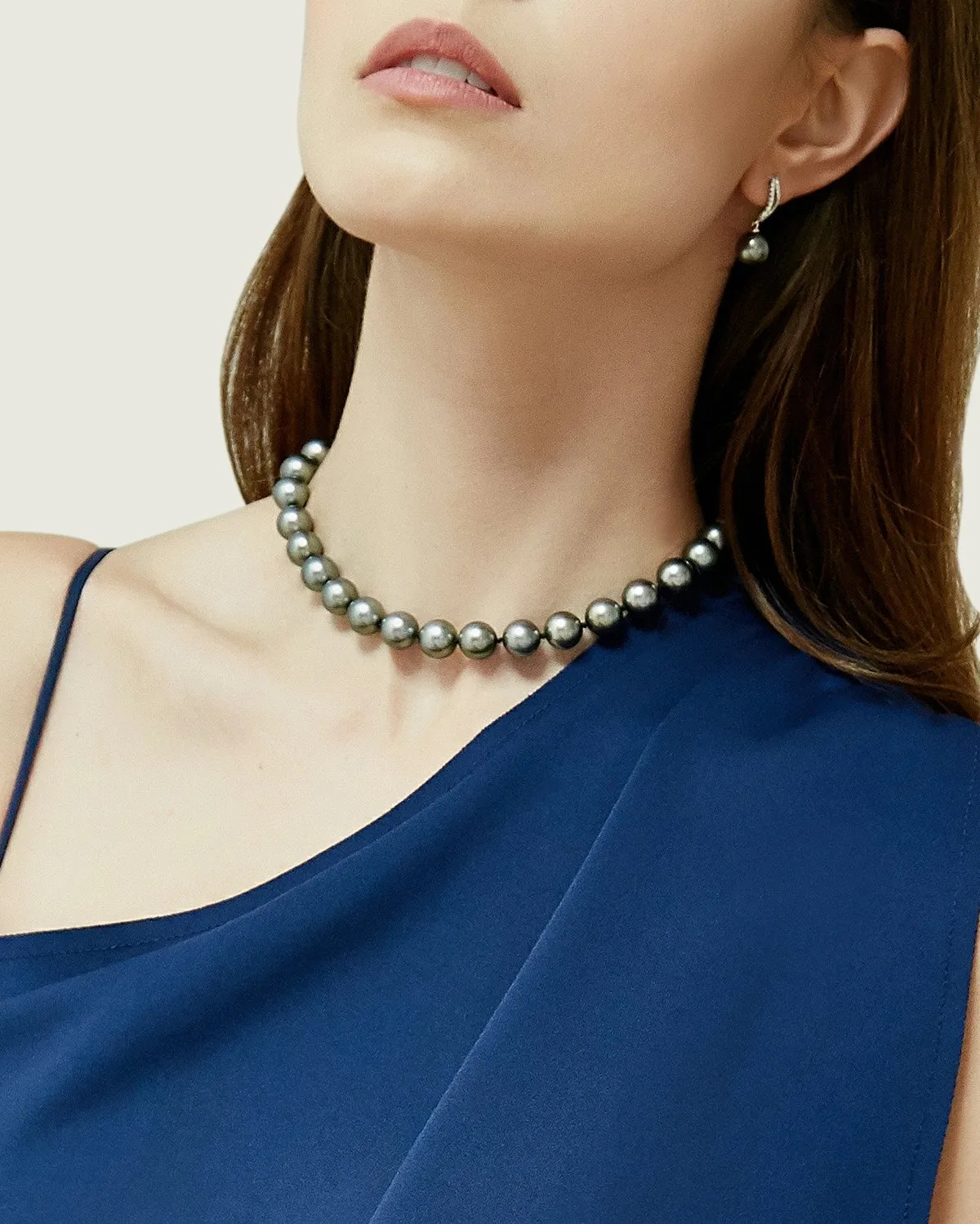 Bright Silver Tahitian True Round Pearl Necklace, 8.0-10.0mm - AAAA Quality