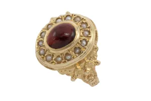 Cabochon garnet and pearl ring in 14 carat gold