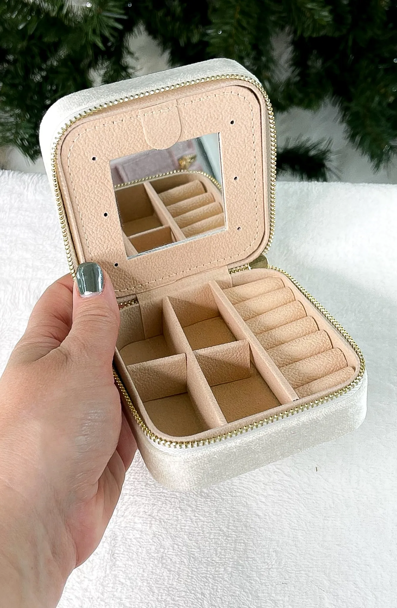 Eloise Velvet Travel Jewelry Box with Mirror