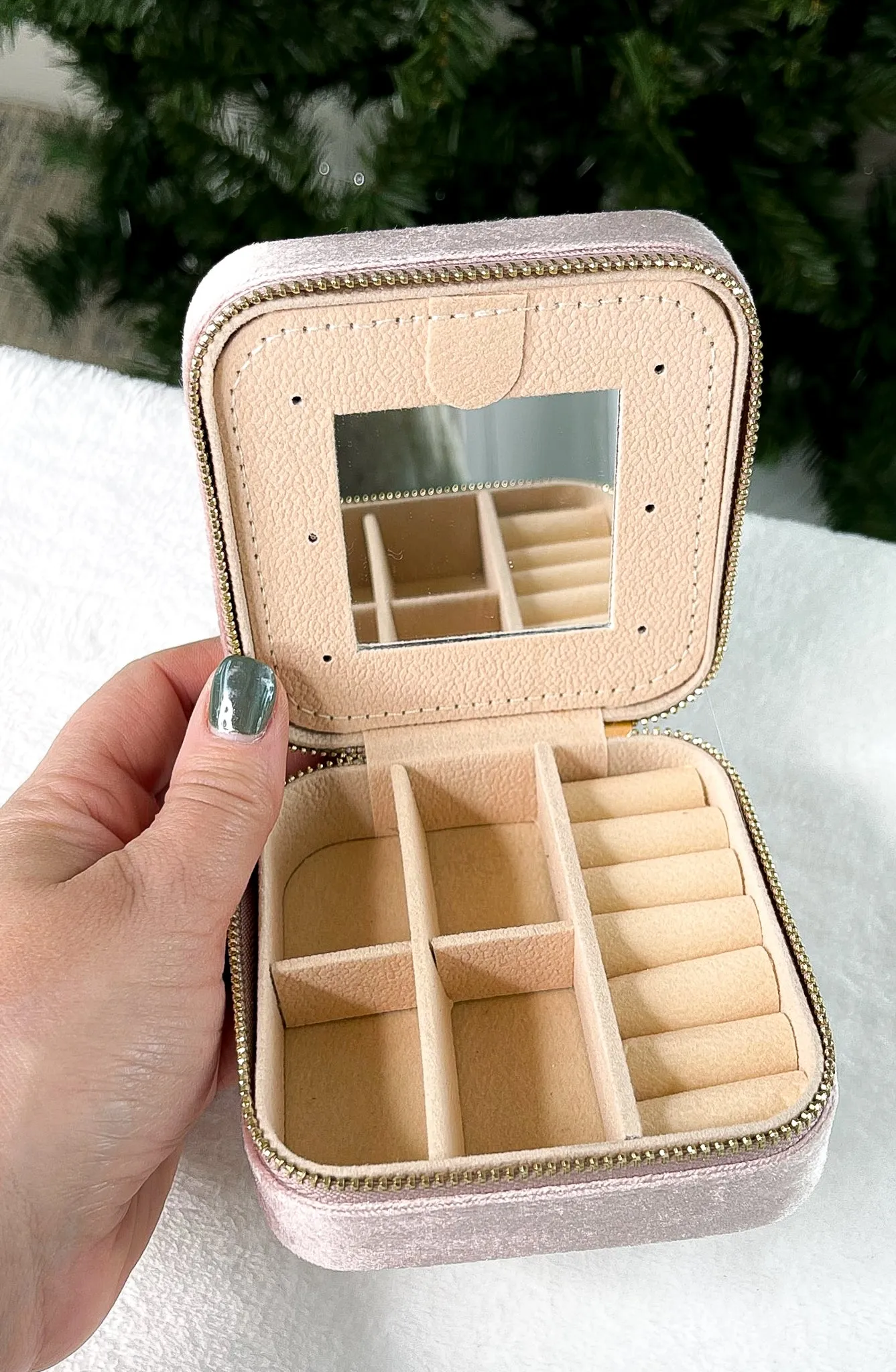Eloise Velvet Travel Jewelry Box with Mirror