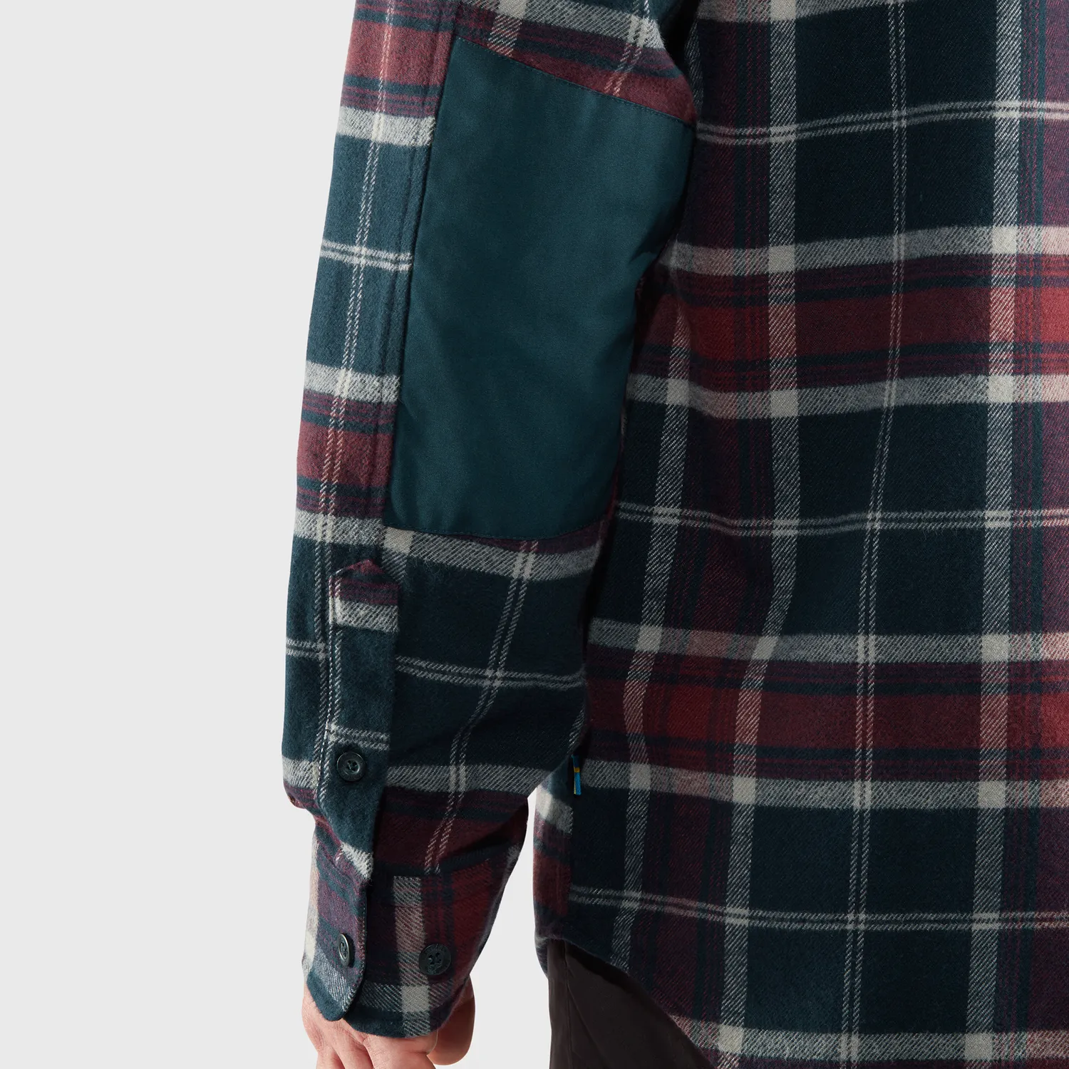 Fjällräven Men&#x27;s Övik Twill Shirt Dark Navy-Dark Garnet | Buy Fjällräven Men&#x27;s Övik Twill Shirt Dark Navy-Dark Garnet here | Outnorth