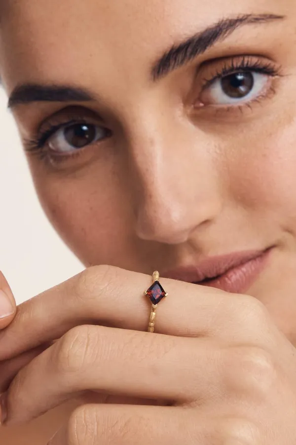 Jaya Garnet Ring - Brushed Gold