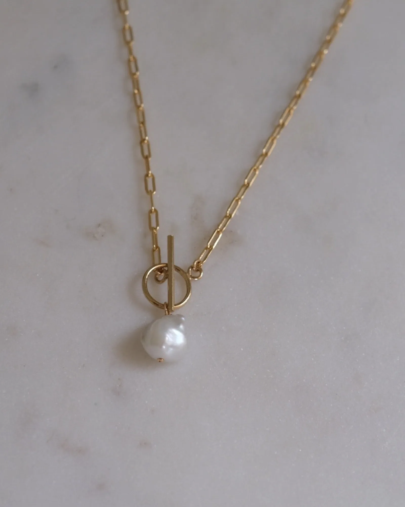 Keshi Pearl lock necklace