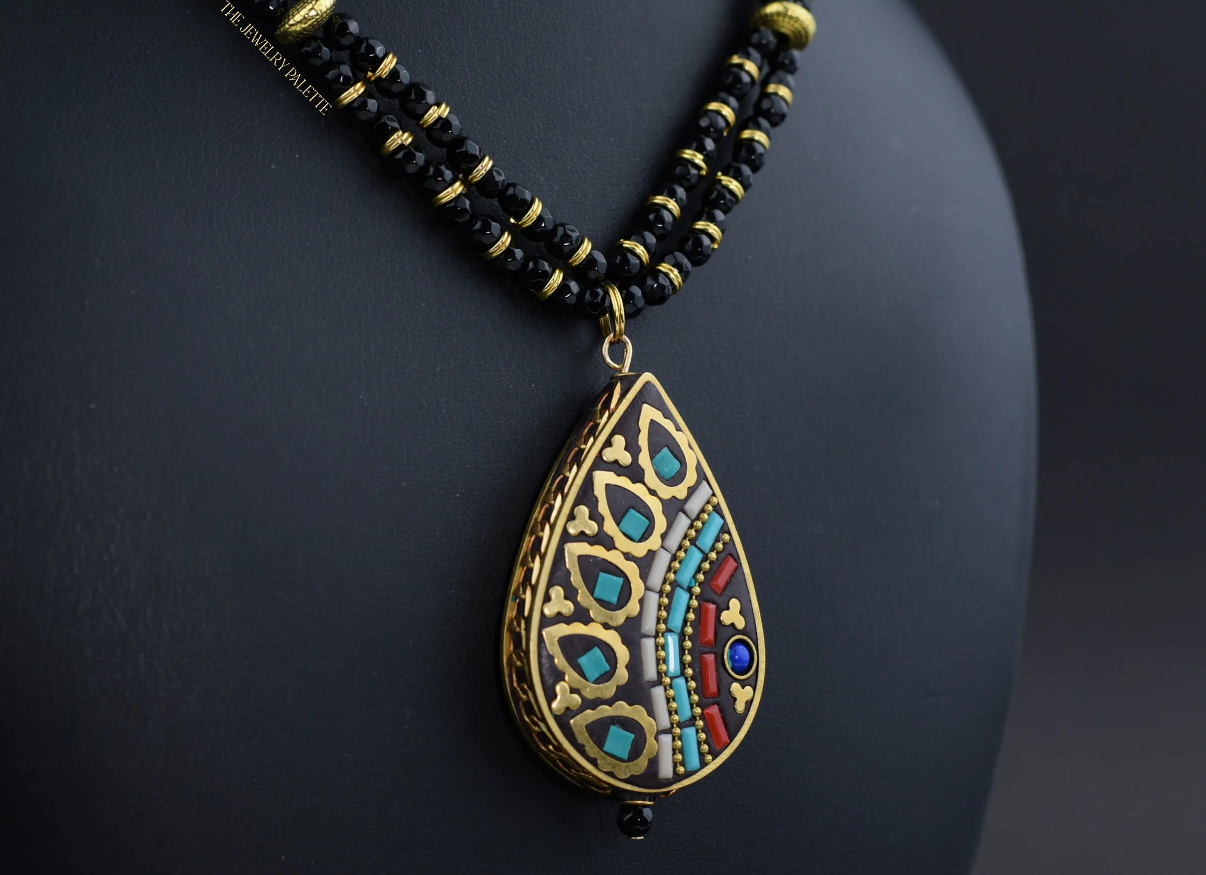 Mersana black onyx pendant choker necklace