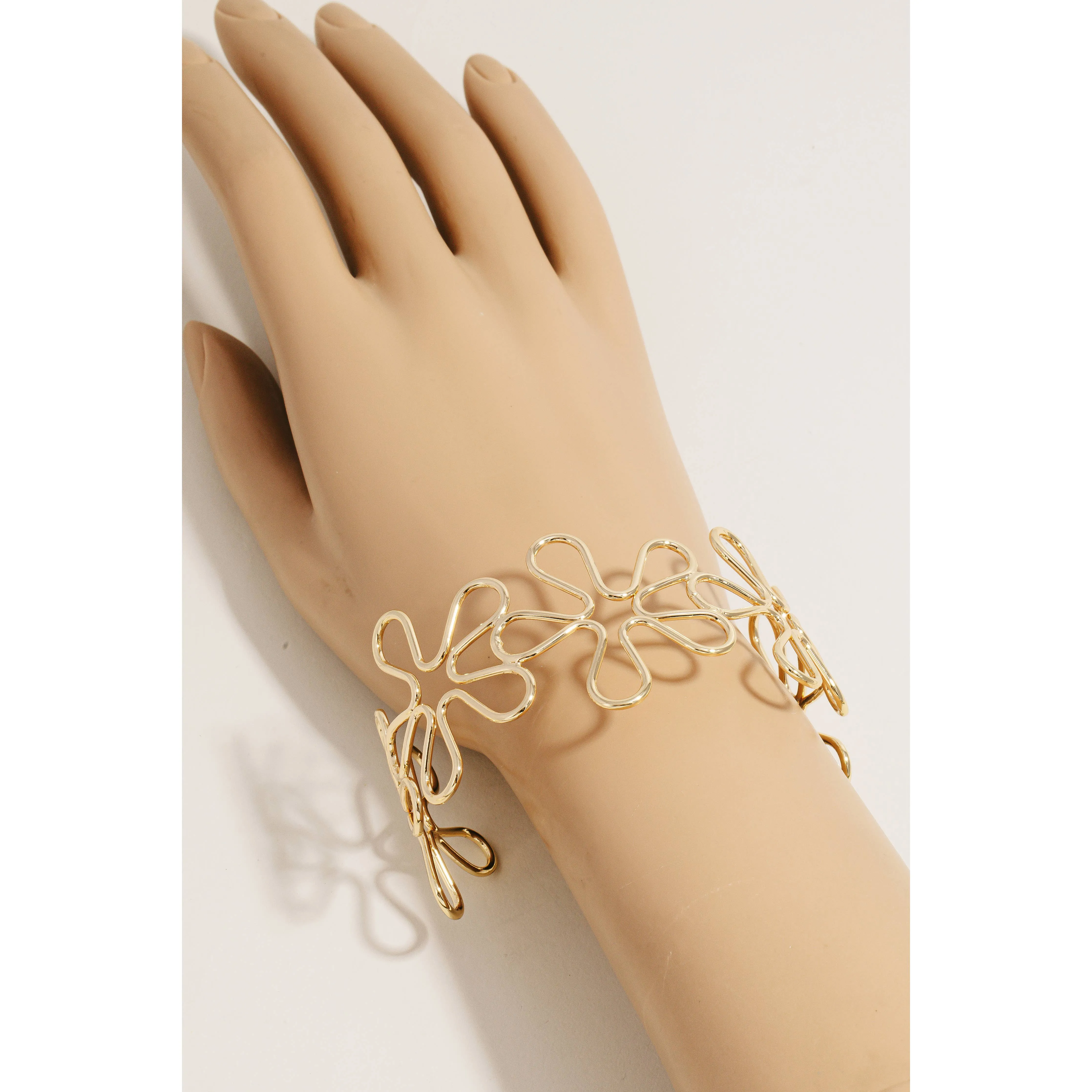 Metallic Wire Flower Cuff Bracelet