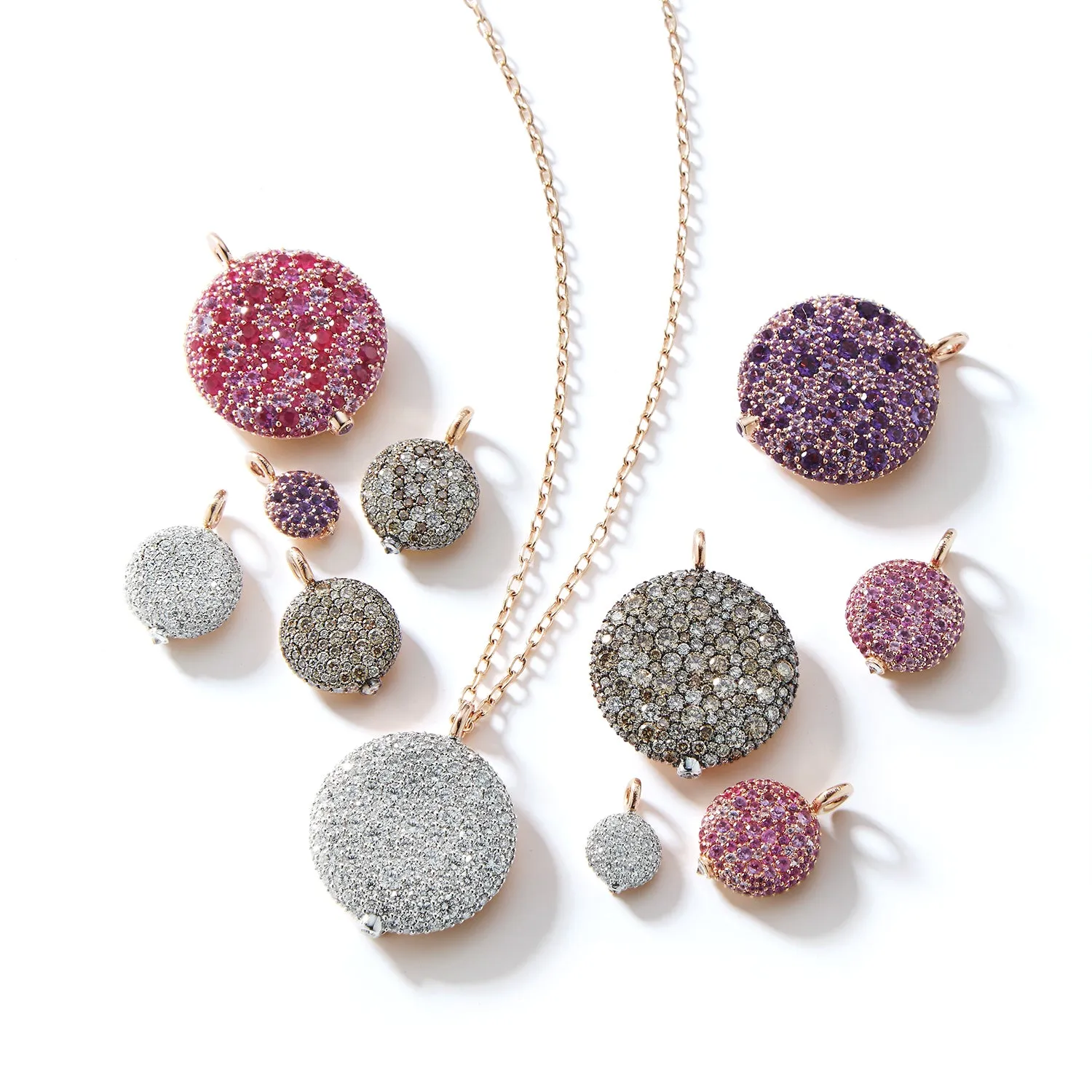 OC X WF 18K LARGE DIAMOND PEBBLE LOCKET