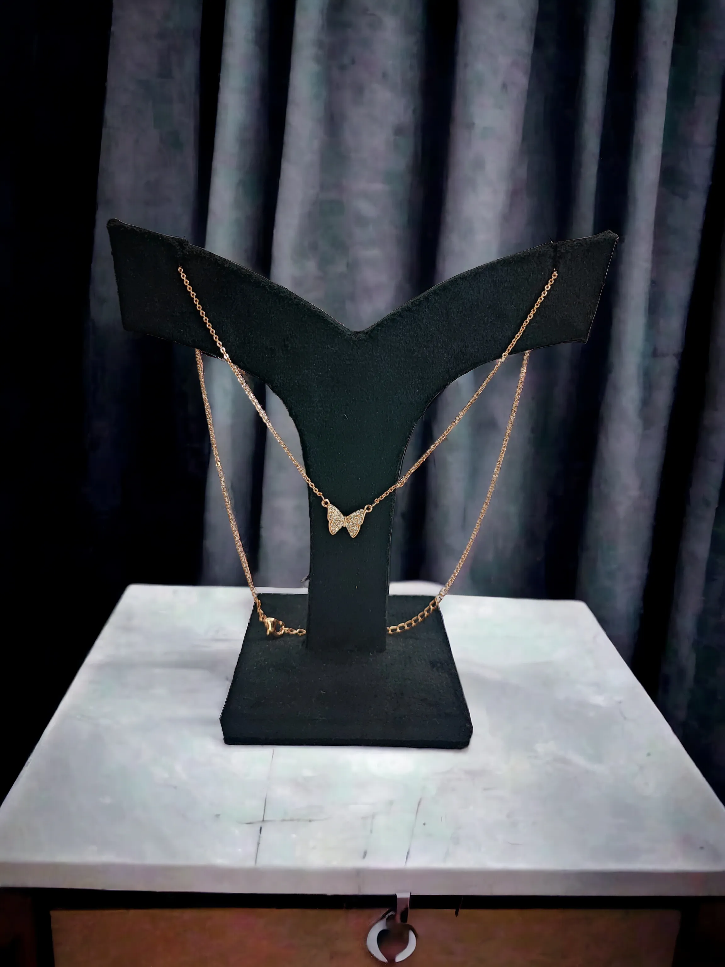 Pearlfect Whispering Wings Locket