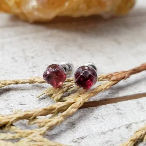 Raw Garnet stud earrings