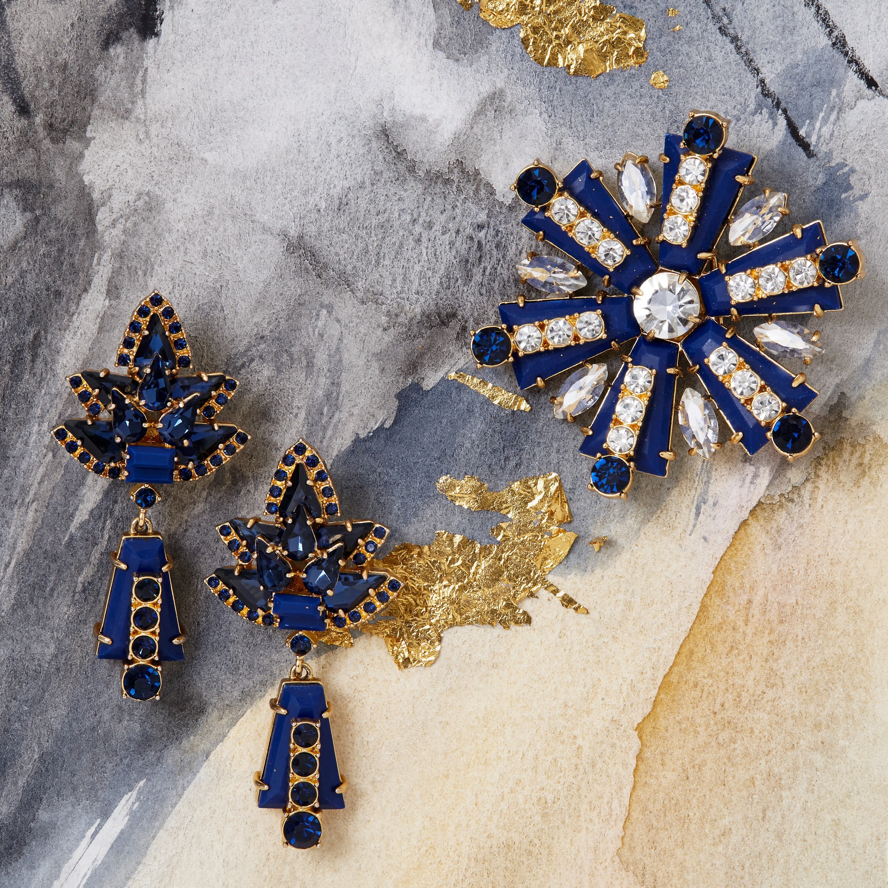 Starburst brooch, lapis lazuli