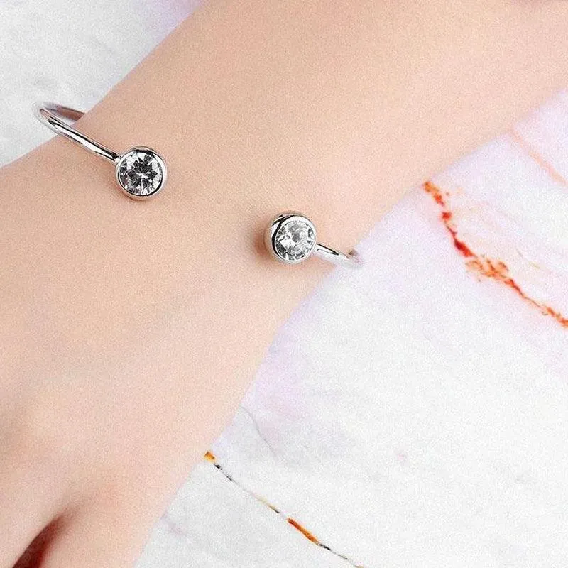 Streamlined Solitaire Bracelet