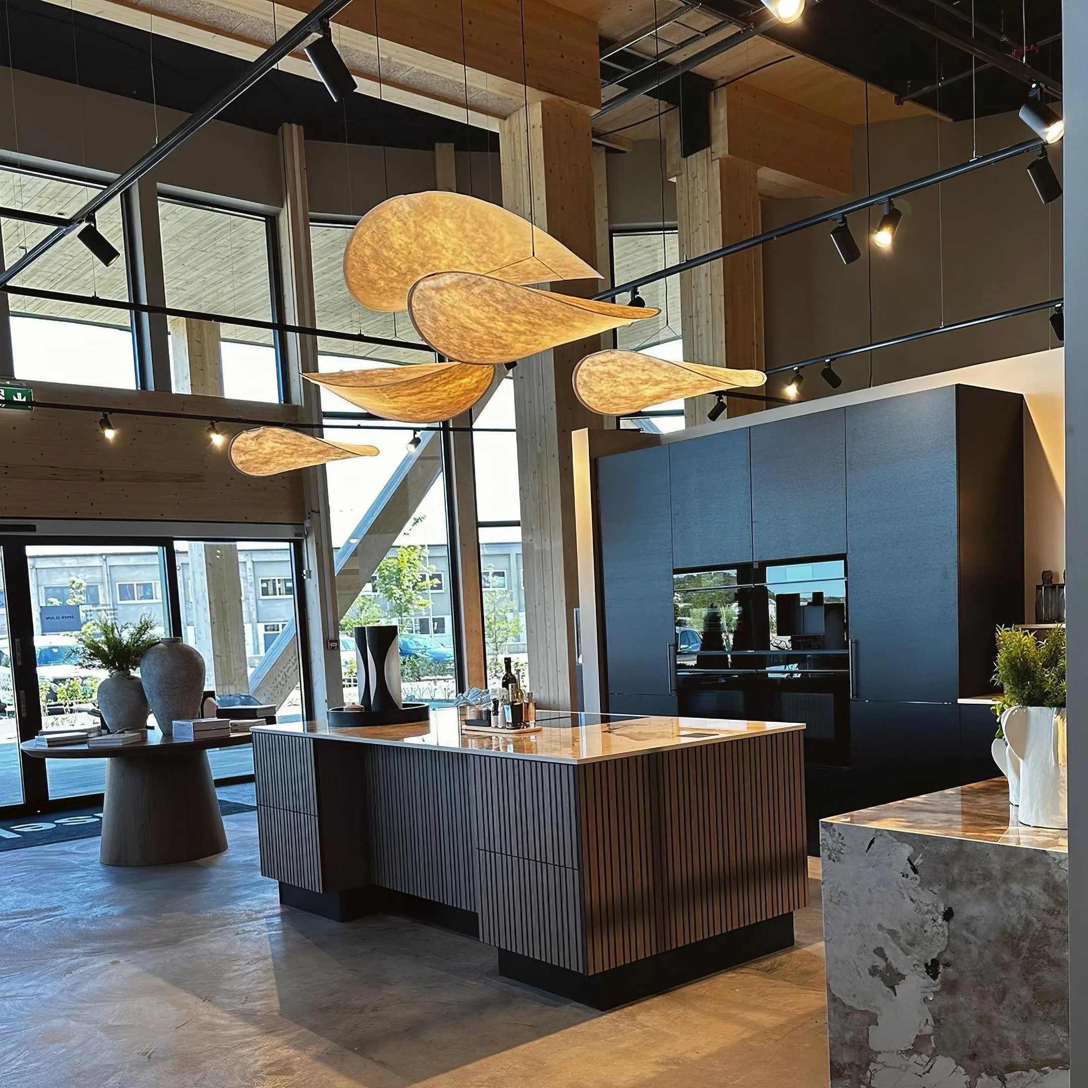 Tense Pendant Lamp