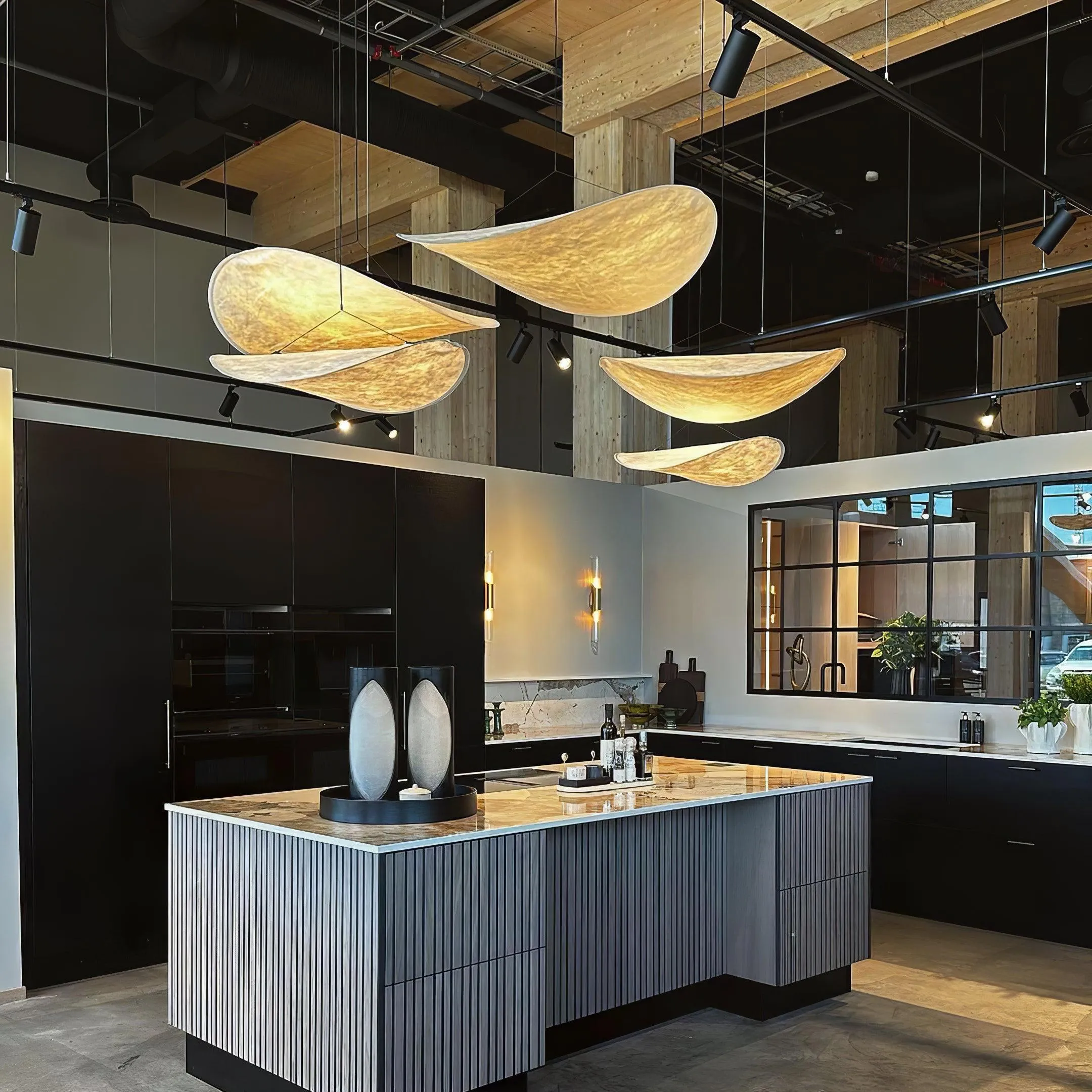 Tense Pendant Lamp